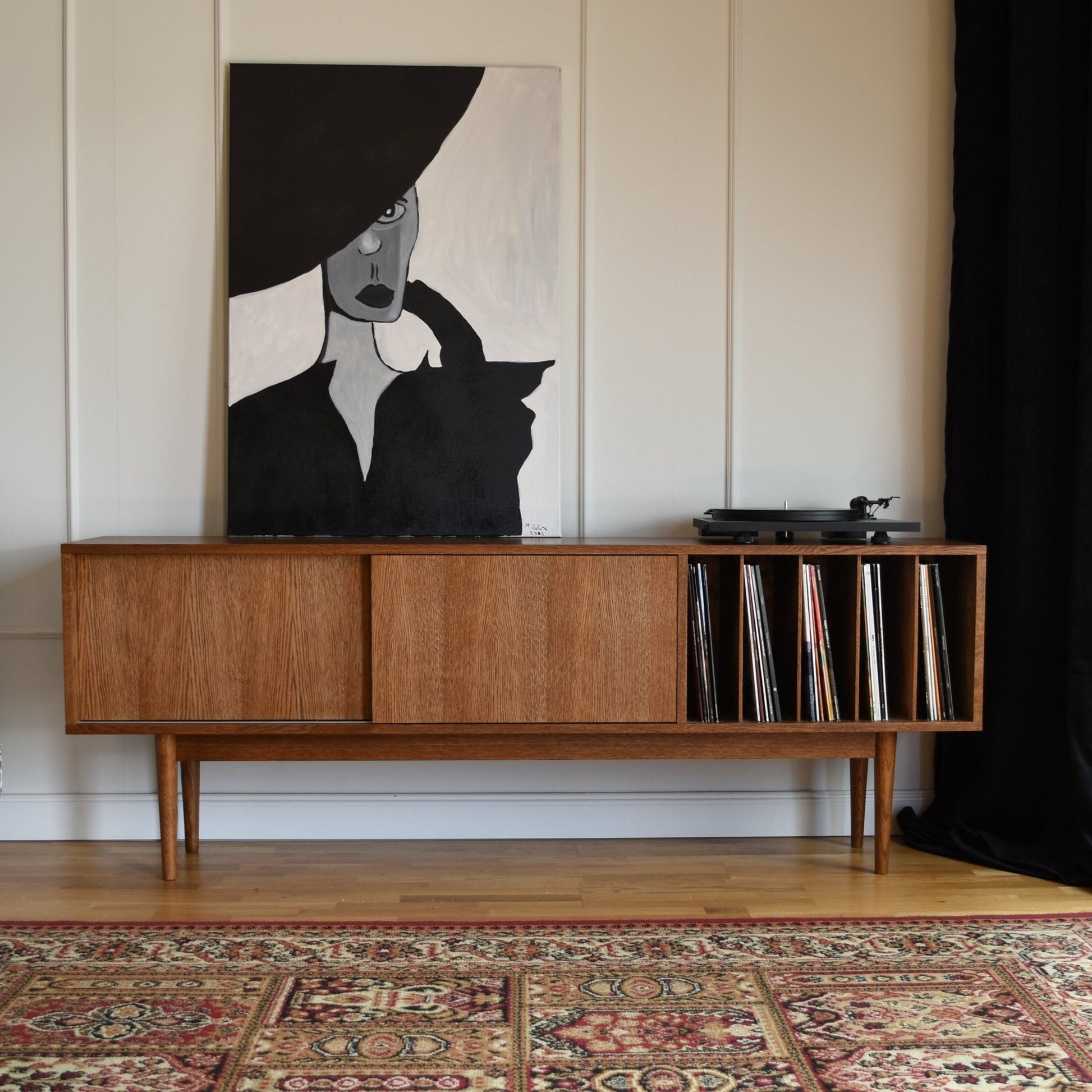 Komoda LOTV VINYL SLIDE - Pastform Furniture