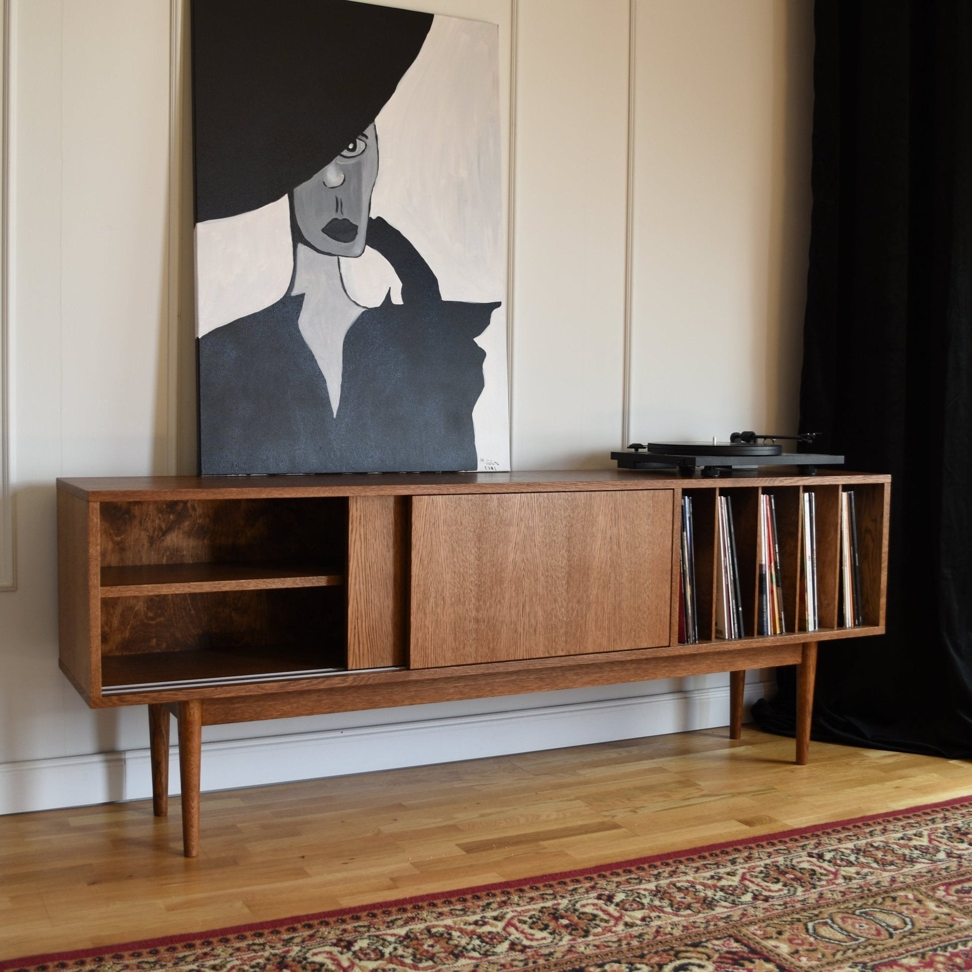 Komoda LOTV VINYL SLIDE - Pastform Furniture