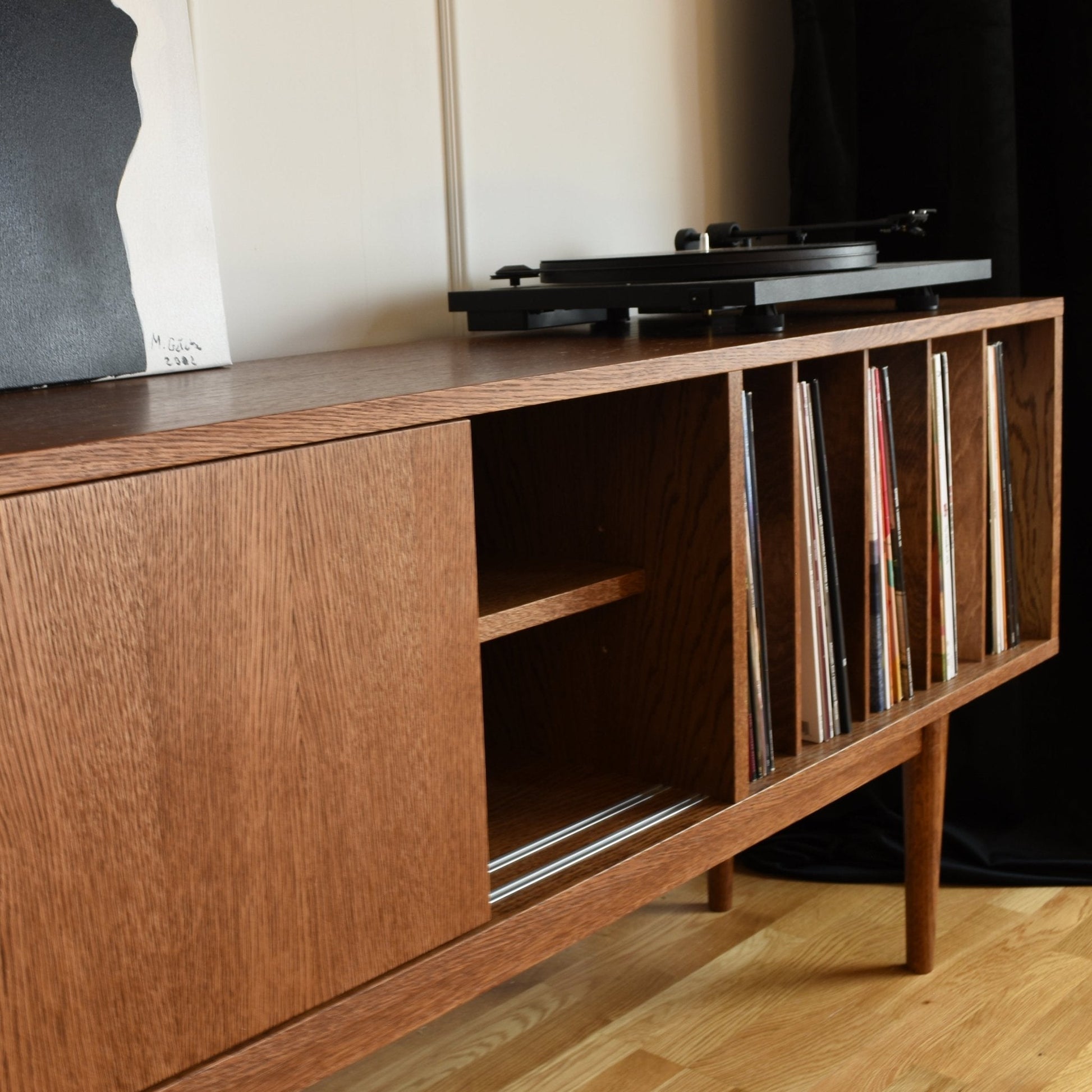 Komoda LOTV VINYL SLIDE - Pastform Furniture