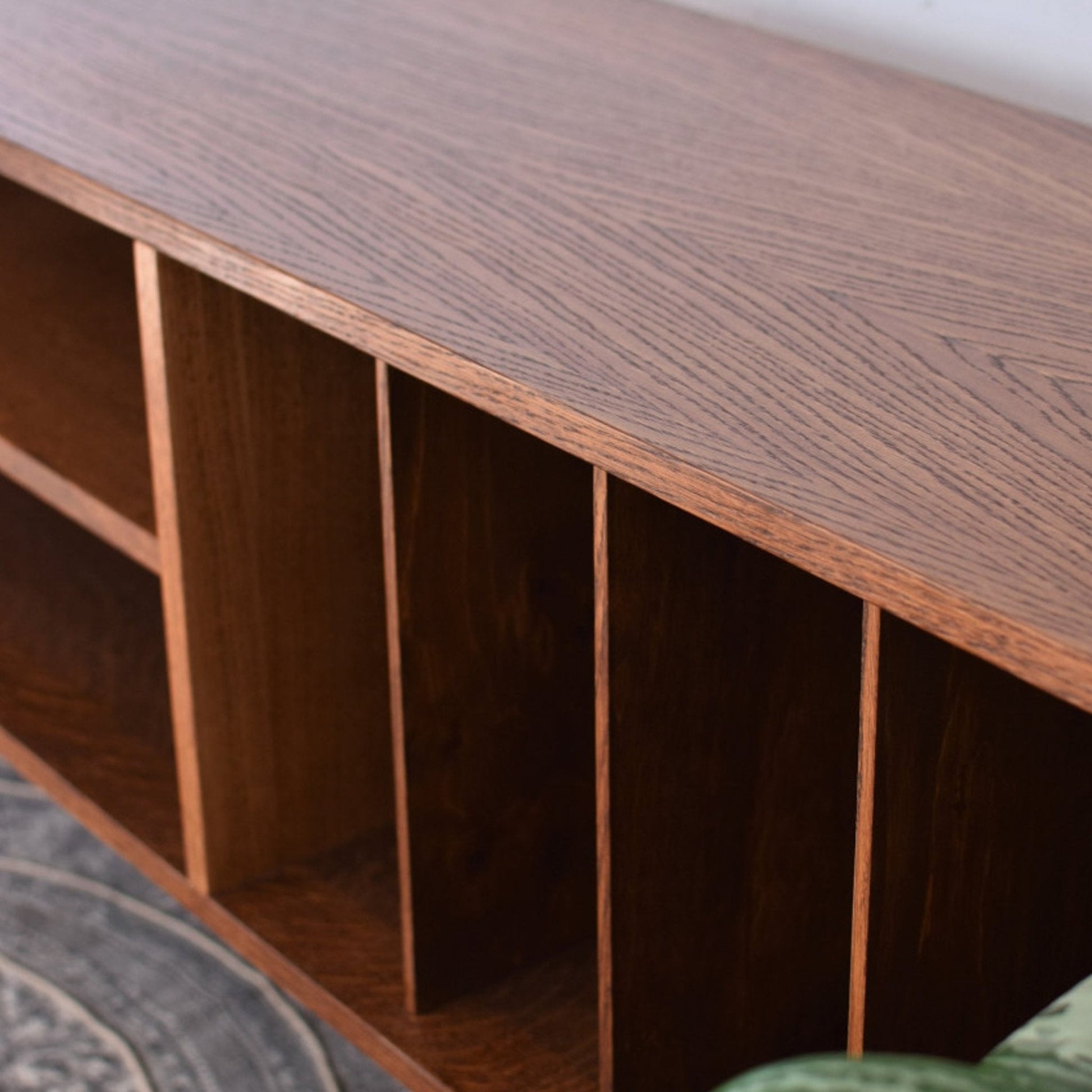 Komoda LOTV VINYL - Pastform Furniture