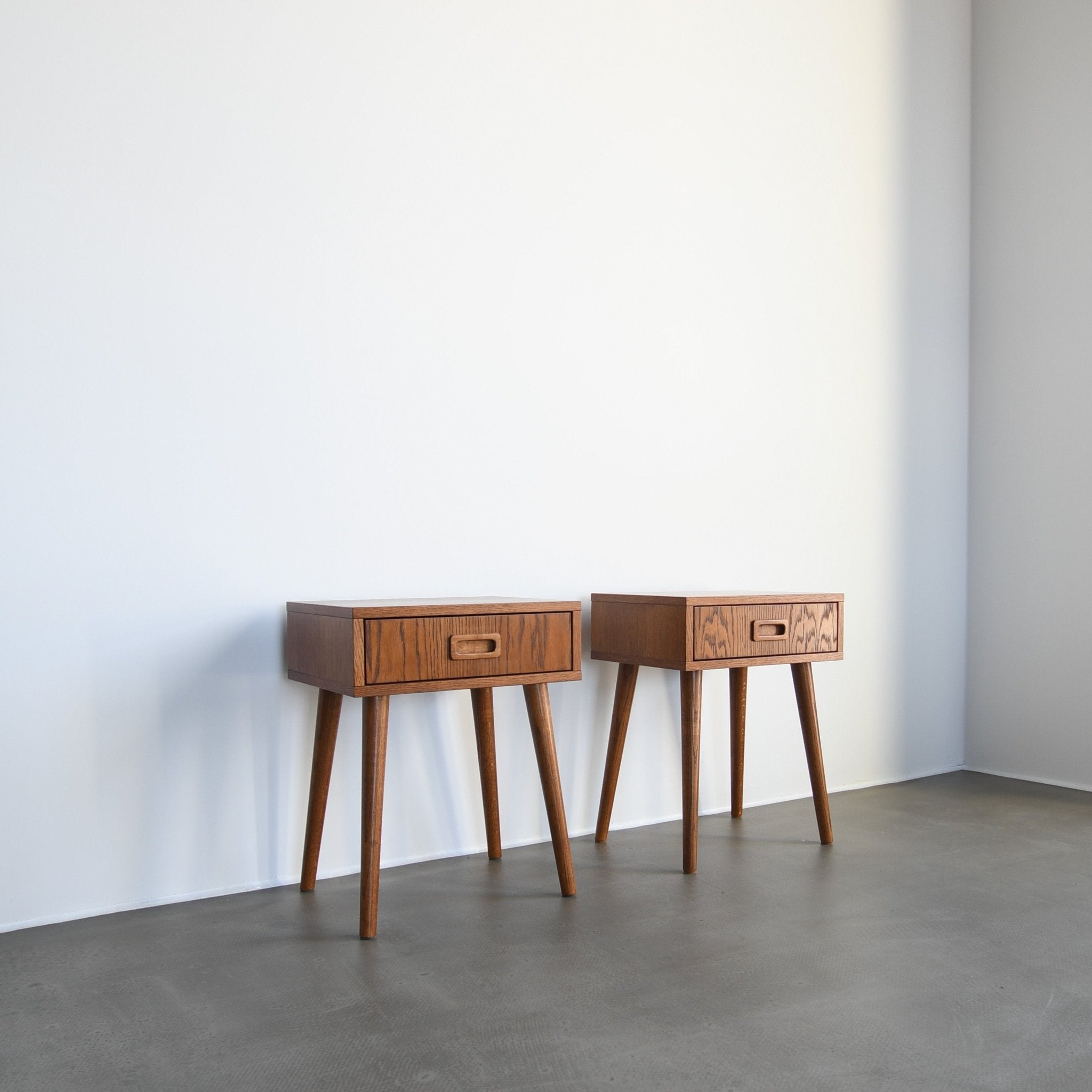 Szafka nocna BEDIE RUNO - Pastform Furniture