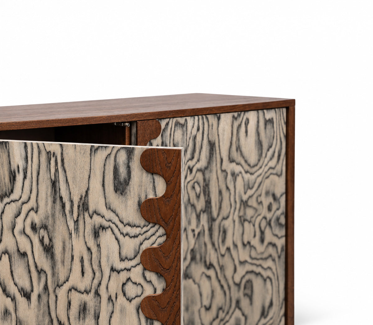 MERROW Highboard